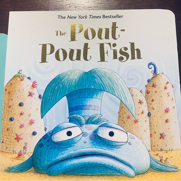 Lots of Children’s board books Pout Pout Fish, Llama Llama, wheels on the bus - Picture 6 of 6